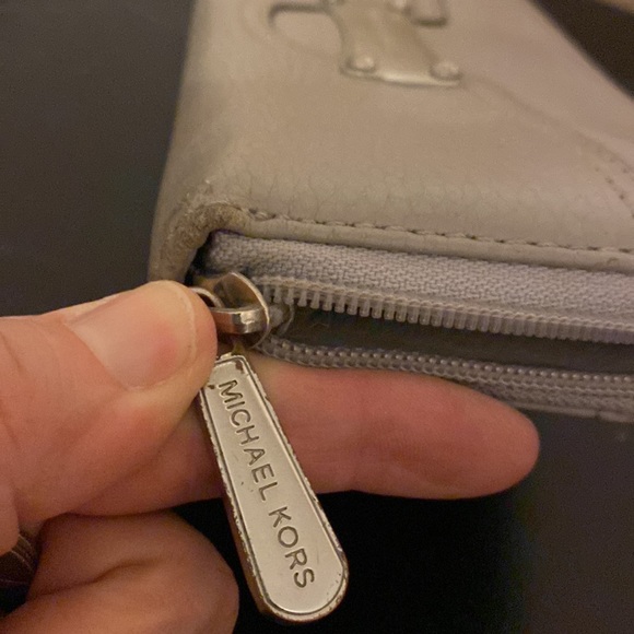 Michael Kors wallet - Picture 7 of 7